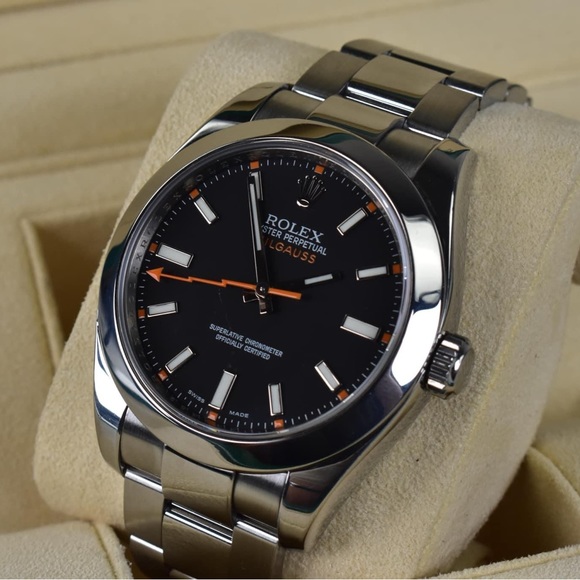 ROLEX MILGAUSS -  116400 - 40mm - discontinued model - Picture 6 of 12